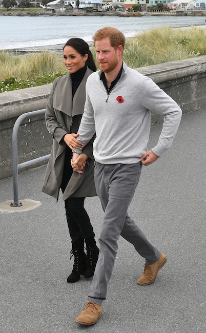 Prince Harry, Meghan Markle, New Zealand Royal Tour, PDA